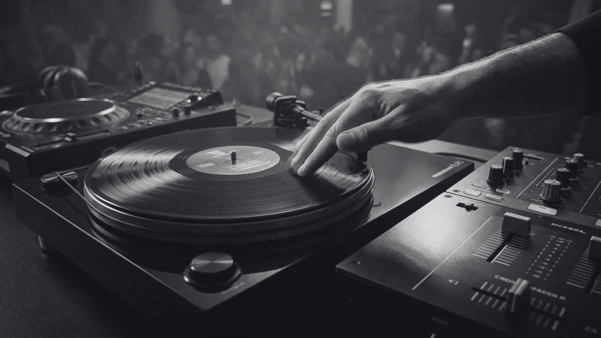 How to Scratch on a Turntable: From Baby Scratch to Crabs