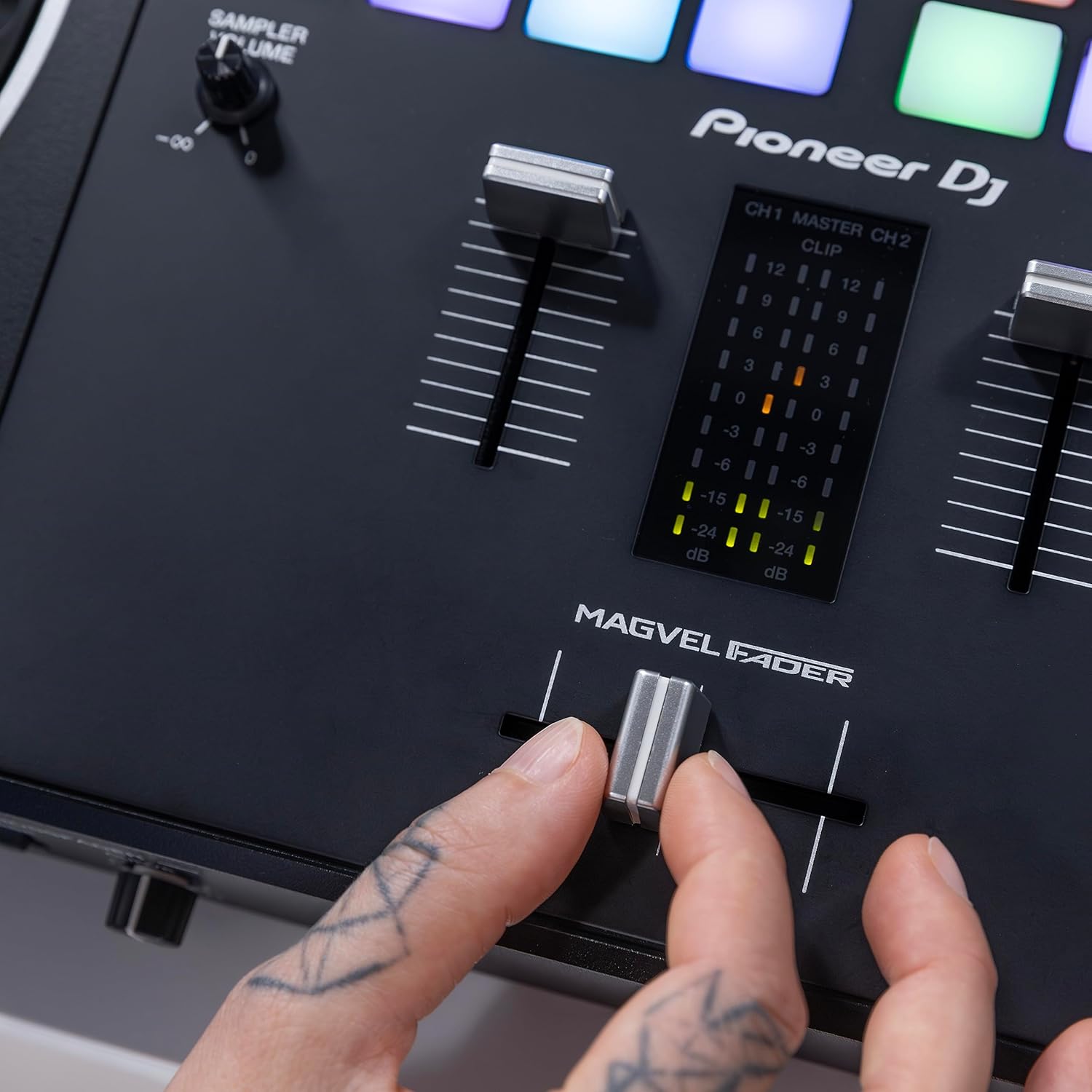 Pioneer DJ DDJ-REV5 4-Deck DJ Controller for Serato & rekordbox